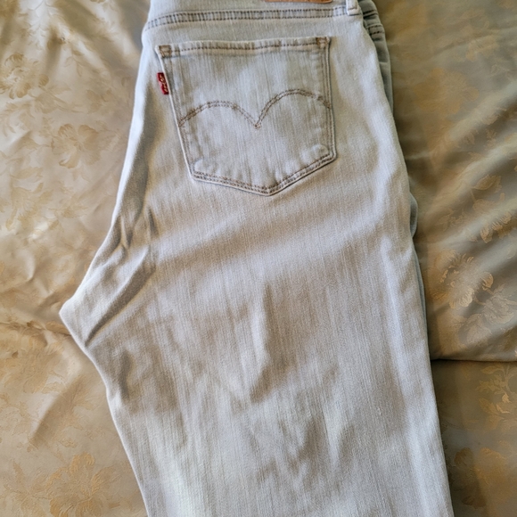 Levi's Women Skinny Jeans - White and Light Blue - Picture 2 of 10